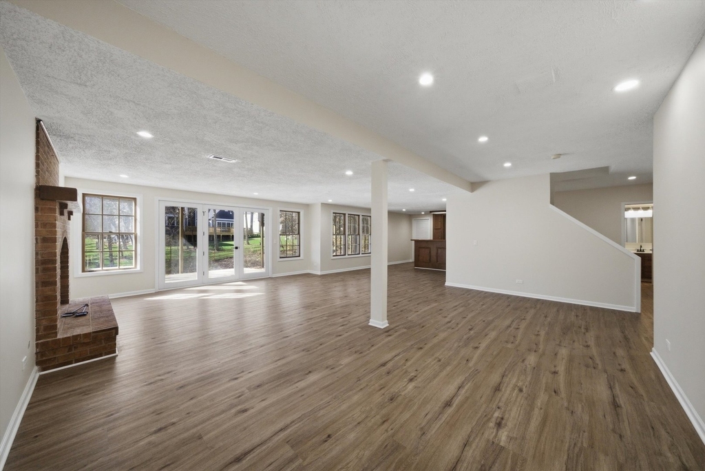 1215 Triple Crown Court - Photo 17