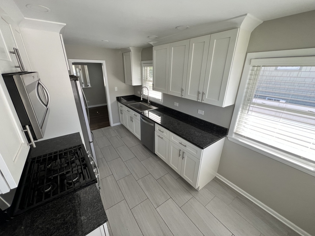 328 4th Street - Photo 3