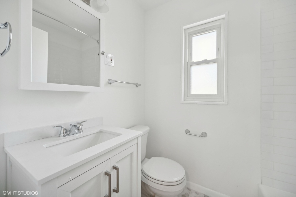 528 Poplar Drive - Photo 8