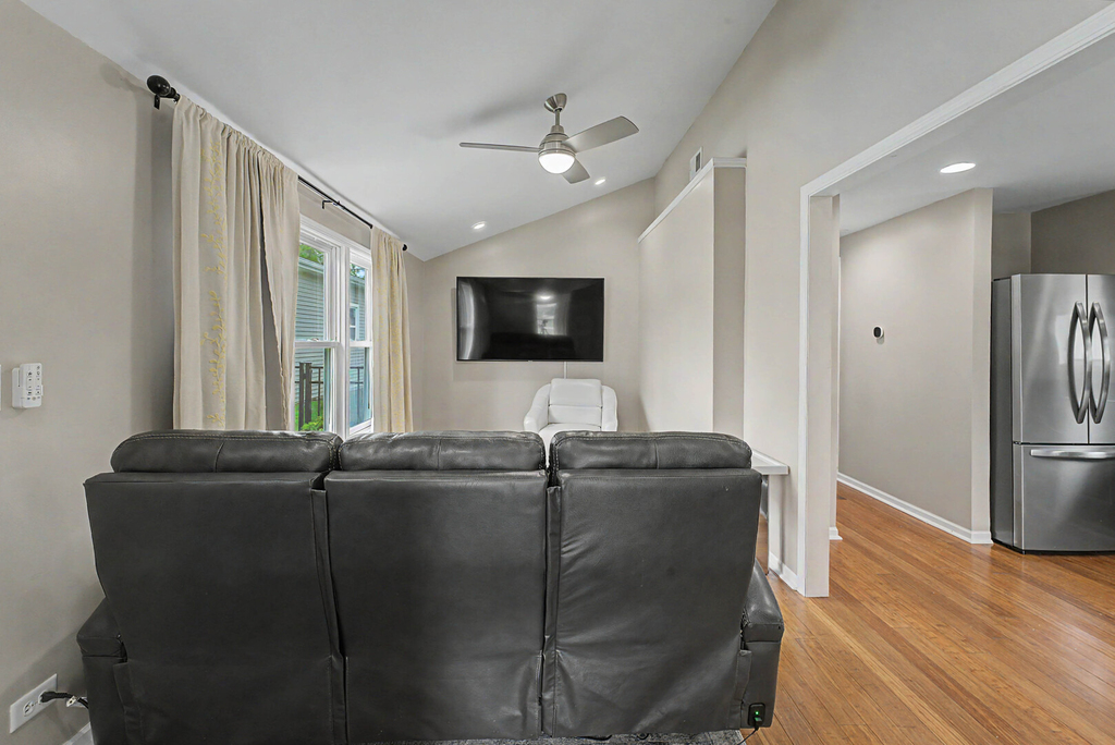 630 S Charlotte Street - Photo 7