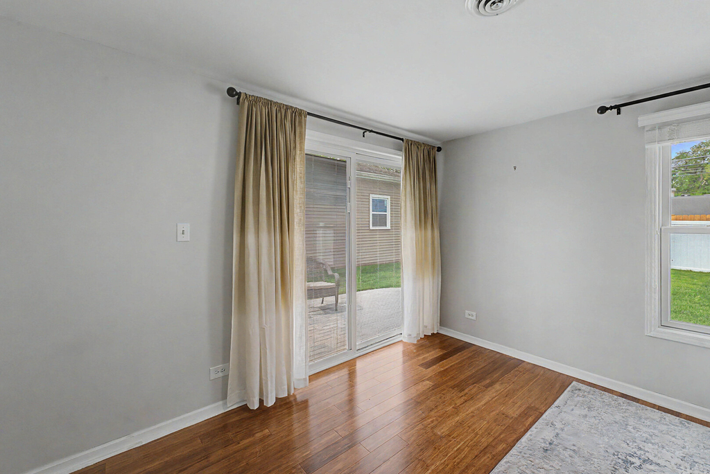 630 S Charlotte Street - Photo 4