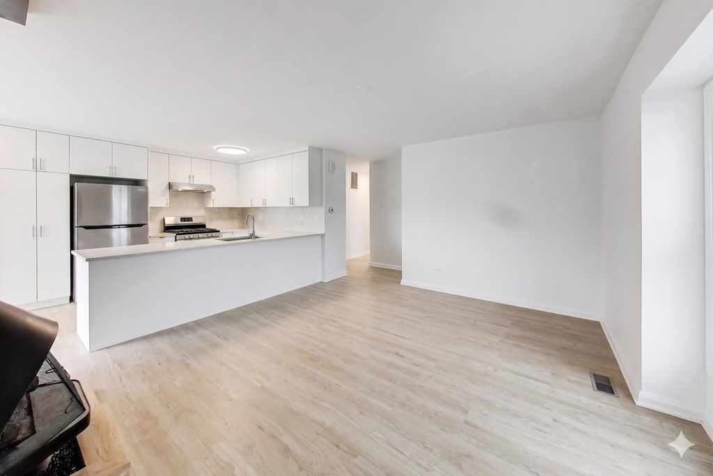 958 Inverrary Lane - Photo 1