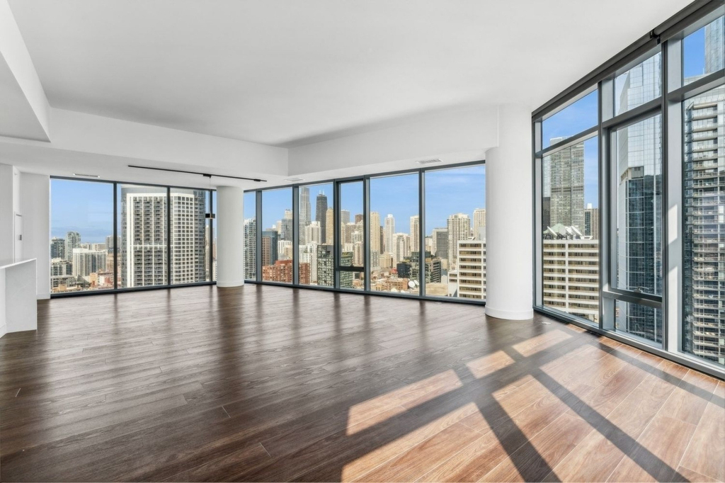350 N Canal Street - Photo 3