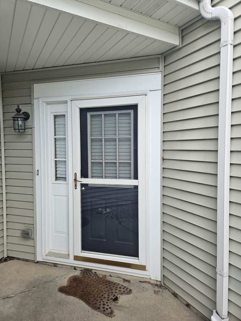 348 Fallbrook Court - Photo 2