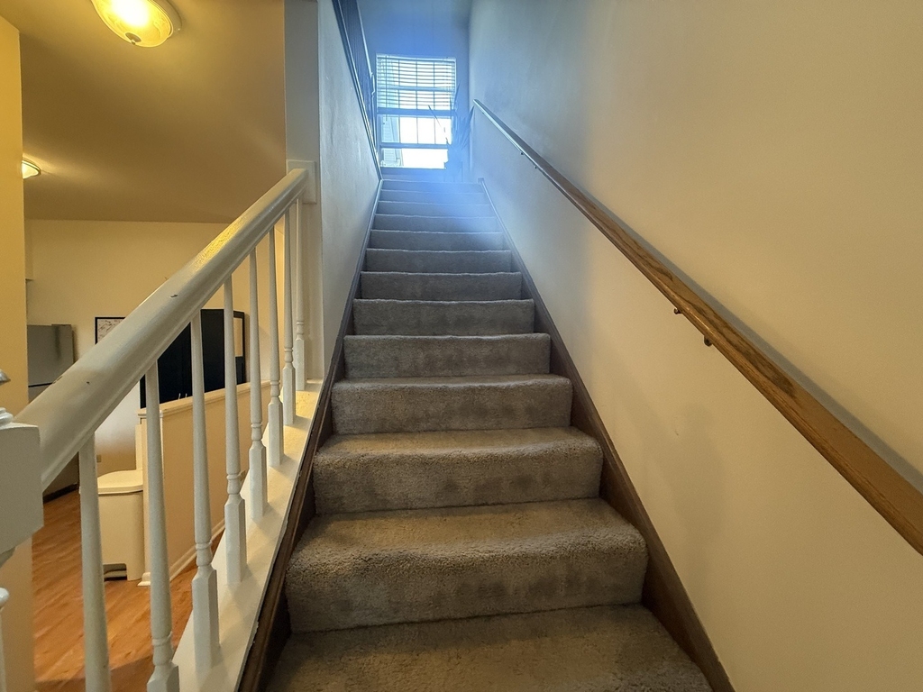 348 Fallbrook Court - Photo 10
