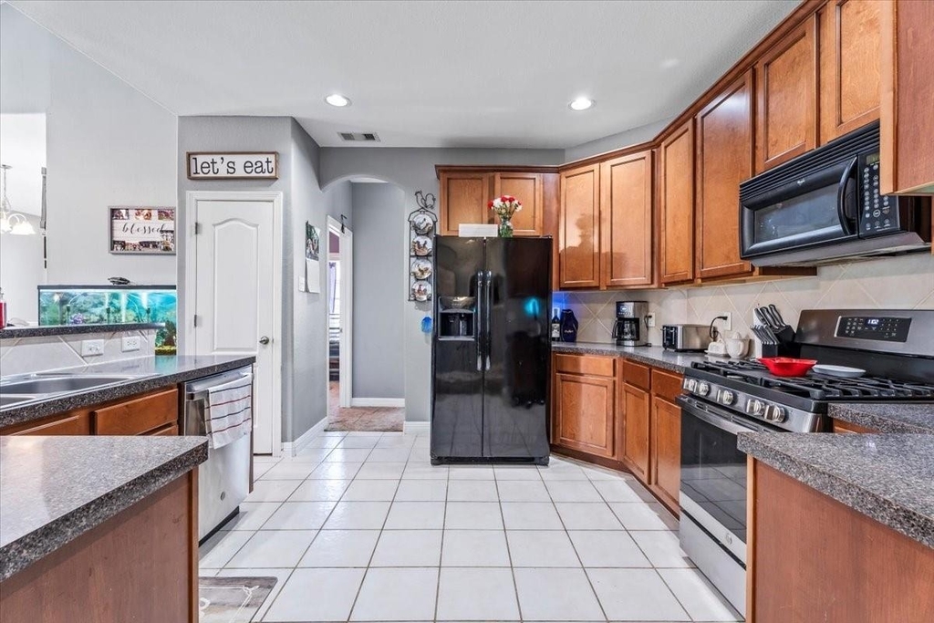 6803 Kotlan Court - Photo 24