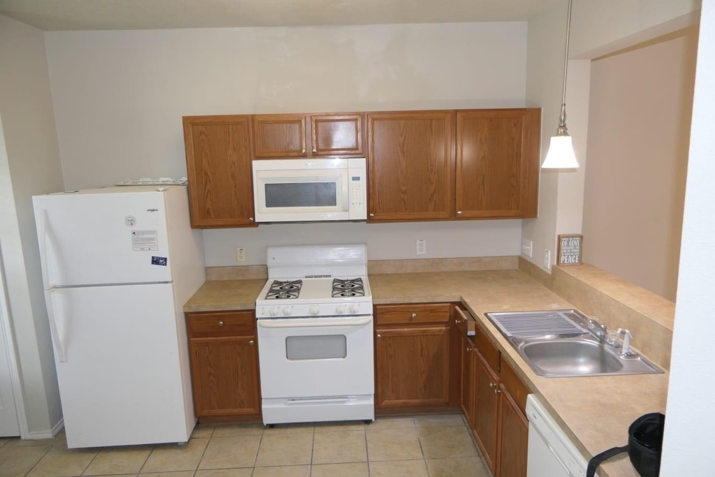 2114 Village Crossing Trail - Photo 7