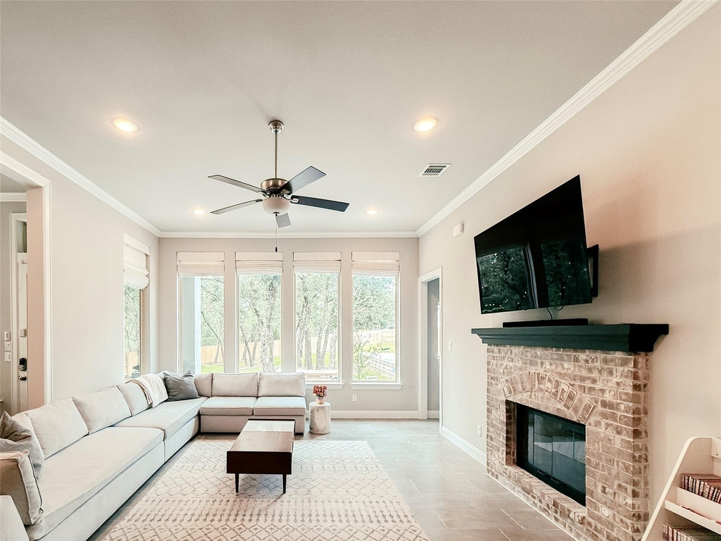 2416 Belen Dr - Photo 5