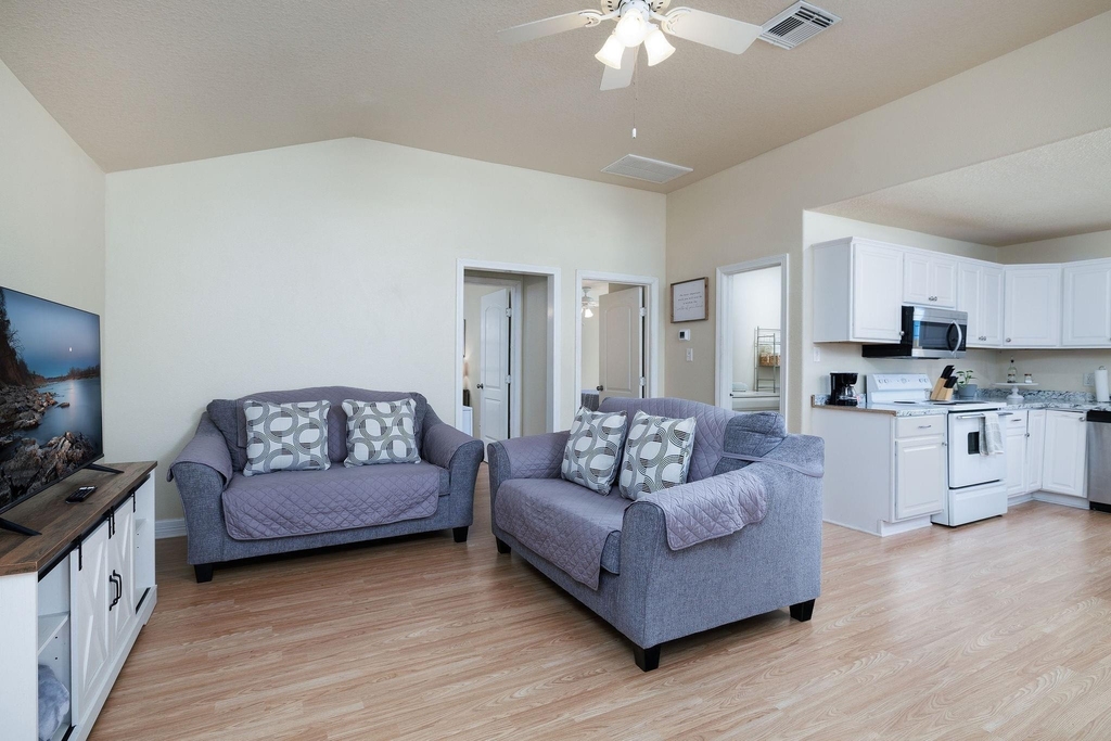 16859 W Juneau - Photo 3