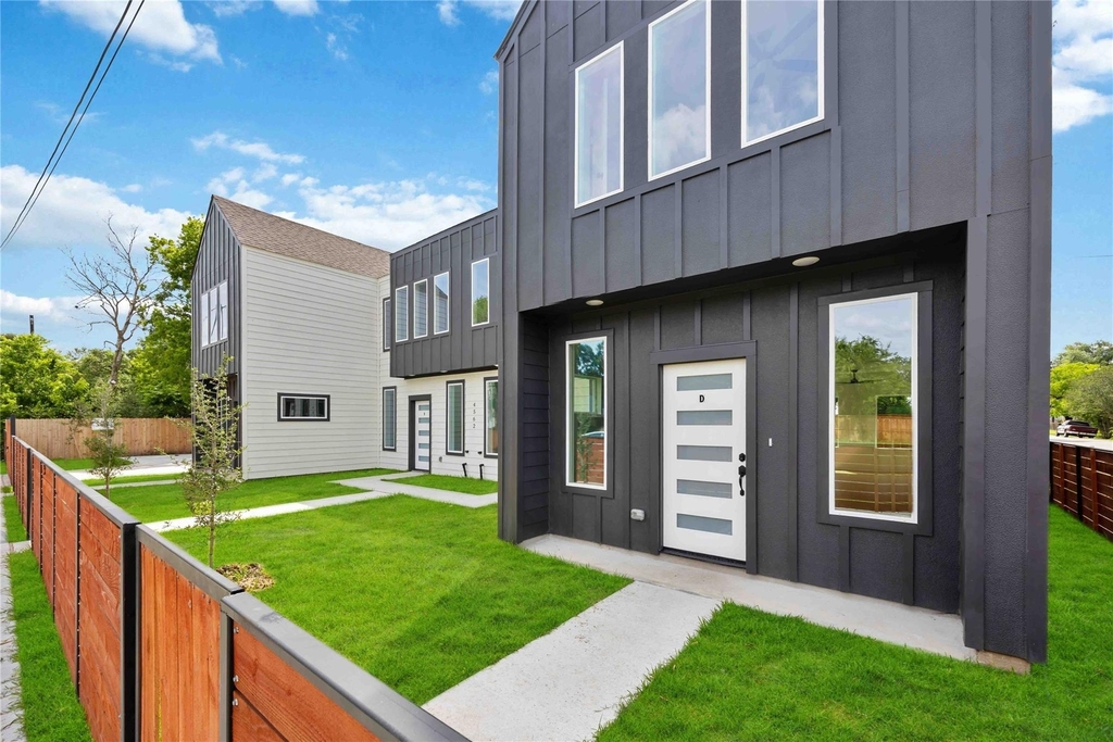 4562 Teton Street - Photo 1