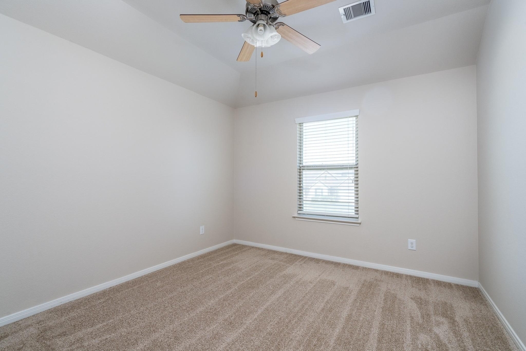 22918 Caverly Lane - Photo 24