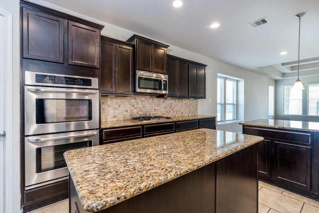 22918 Caverly Lane - Photo 7