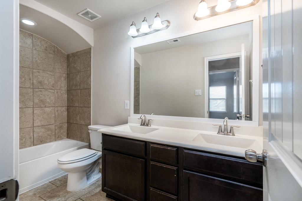 22918 Caverly Lane - Photo 25