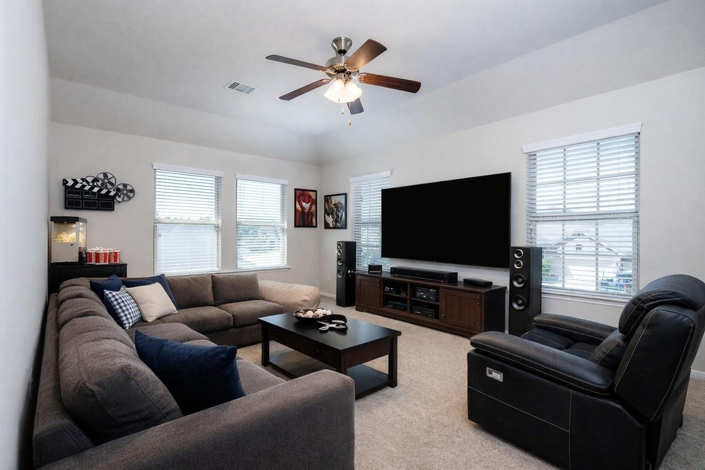 22918 Caverly Lane - Photo 19