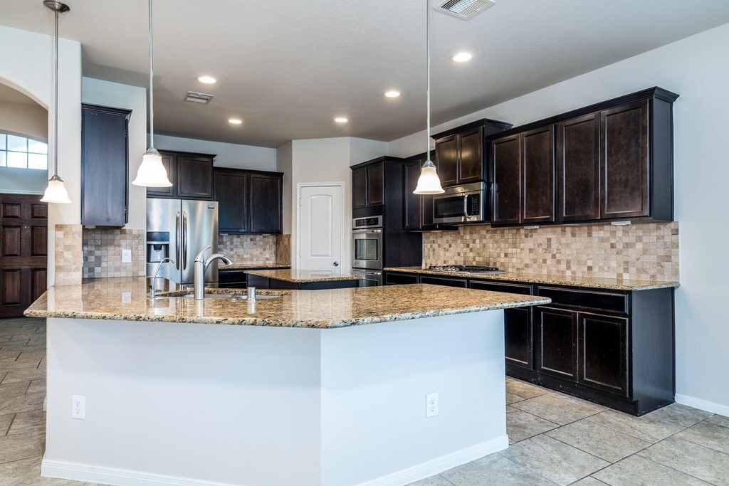 22918 Caverly Lane - Photo 5