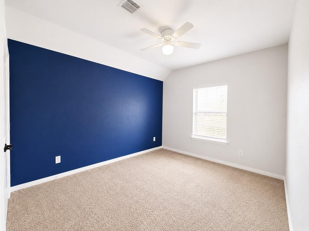 28547 Lockeridge Springs Drive - Photo 17