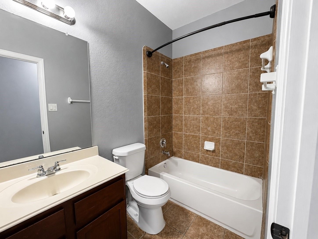 28547 Lockeridge Springs Drive - Photo 14