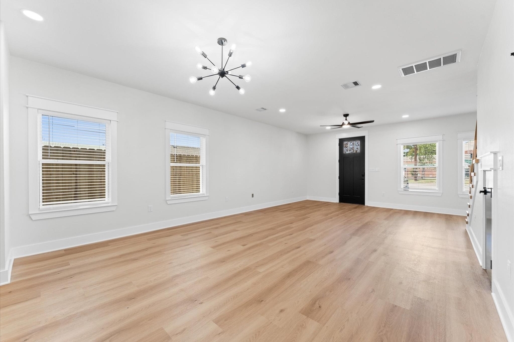 7222 Market Street - Photo 2