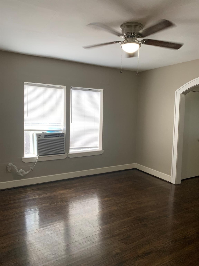 2112 Berry Street - Photo 4