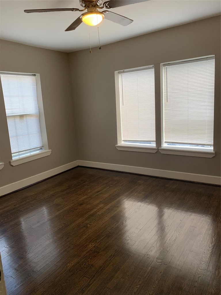 2112 Berry Street - Photo 6