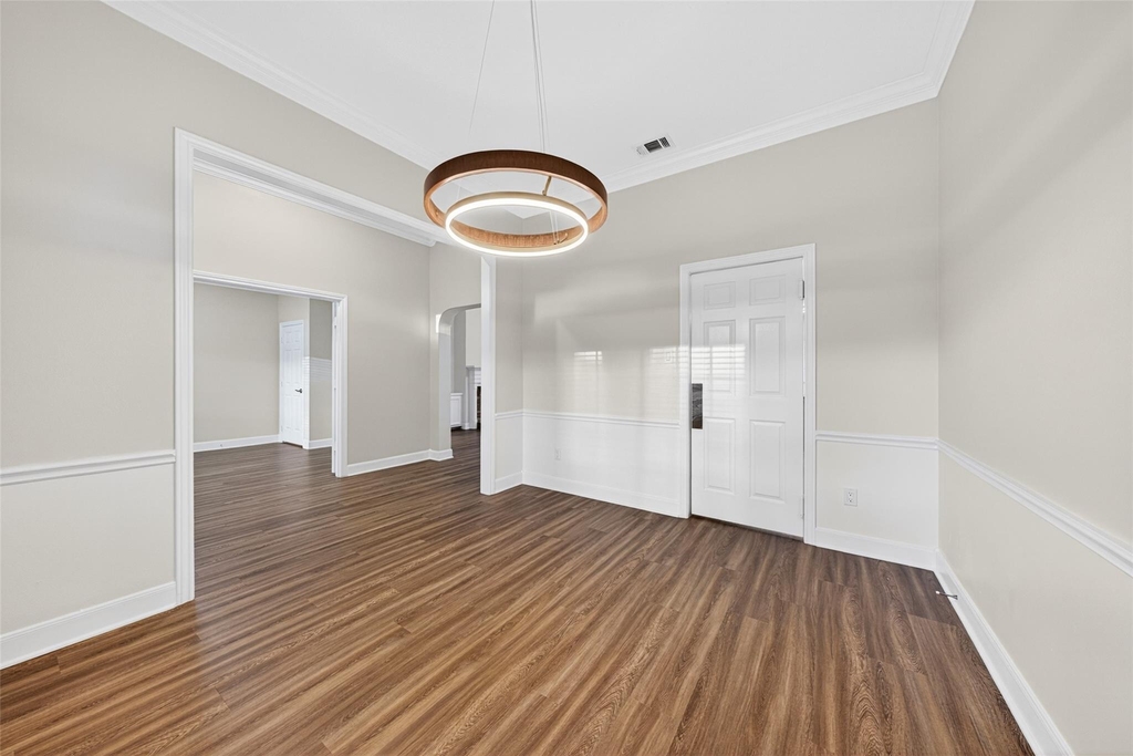 2015 Rosalyn Court - Photo 5