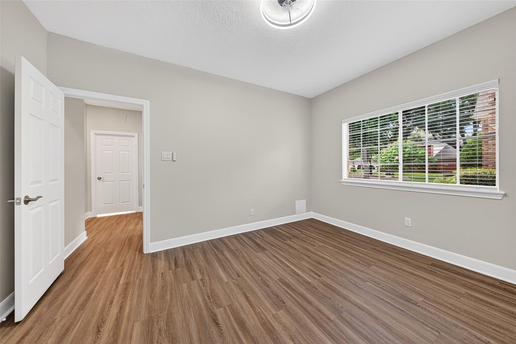2015 Rosalyn Court - Photo 24