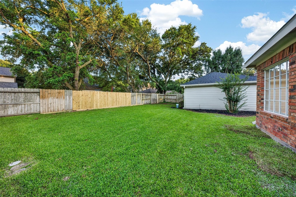 2015 Rosalyn Court - Photo 33