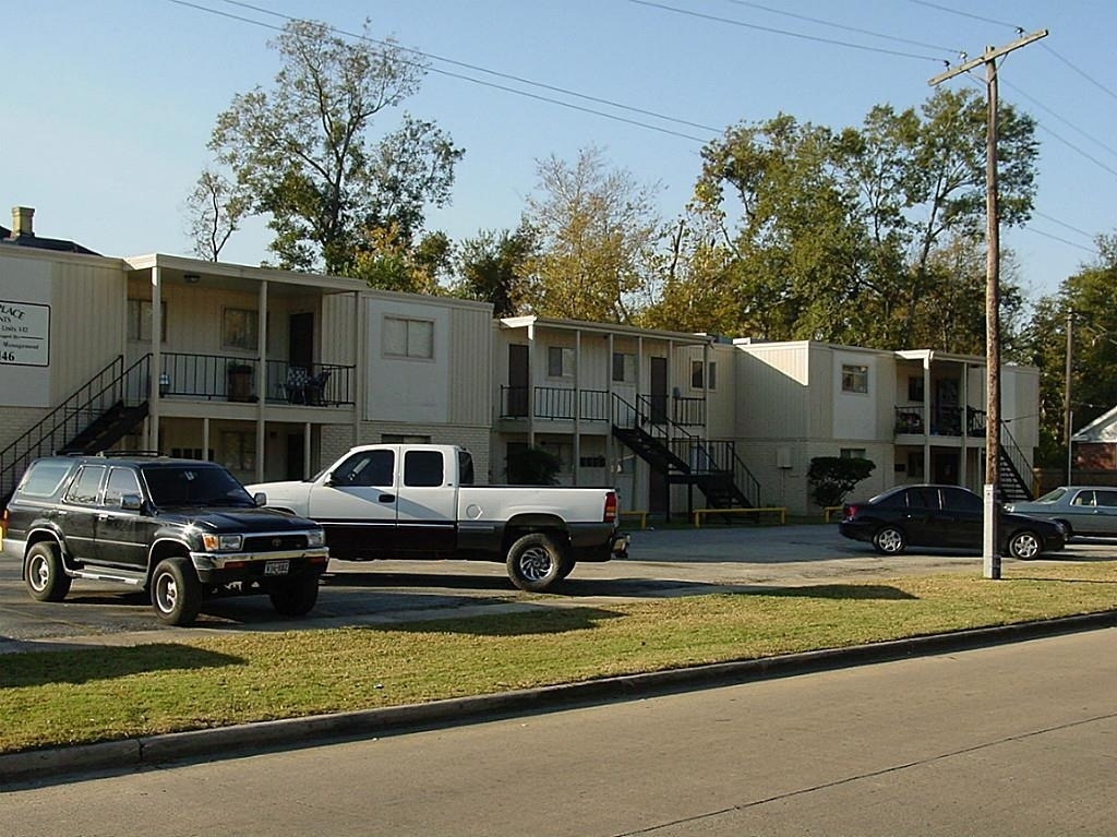 275 N 7th Street - Photo 0