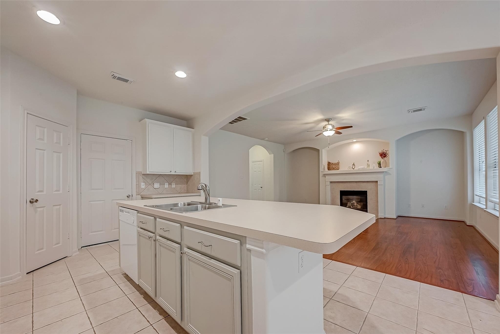22 Stone Arrow Place - Photo 7