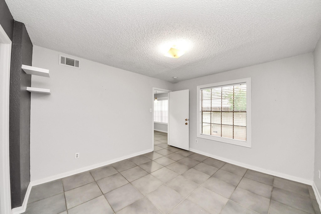 2750 Holly Hall Street - Photo 24
