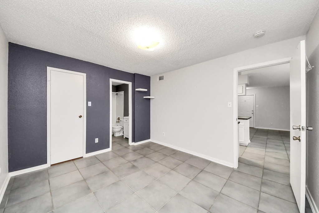 2750 Holly Hall Street - Photo 23