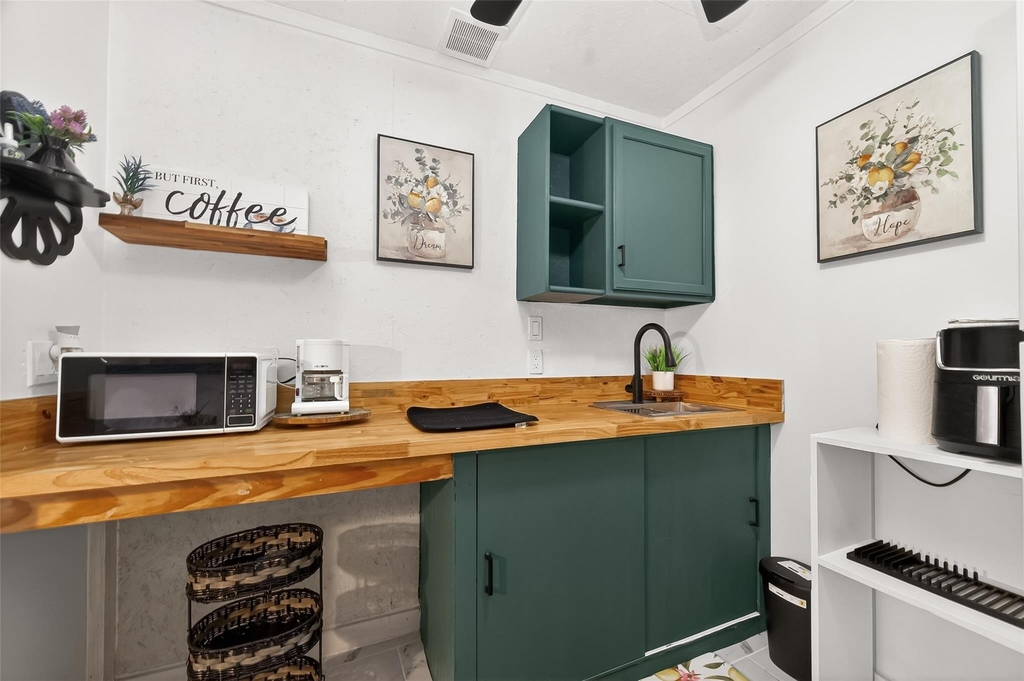 29403 Raestone Street - Photo 2