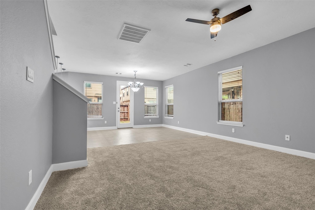 2707 Volute Court - Photo 6