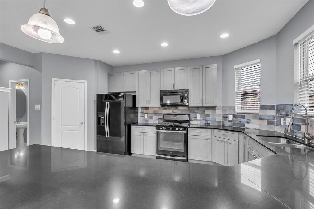 2707 Volute Court - Photo 13