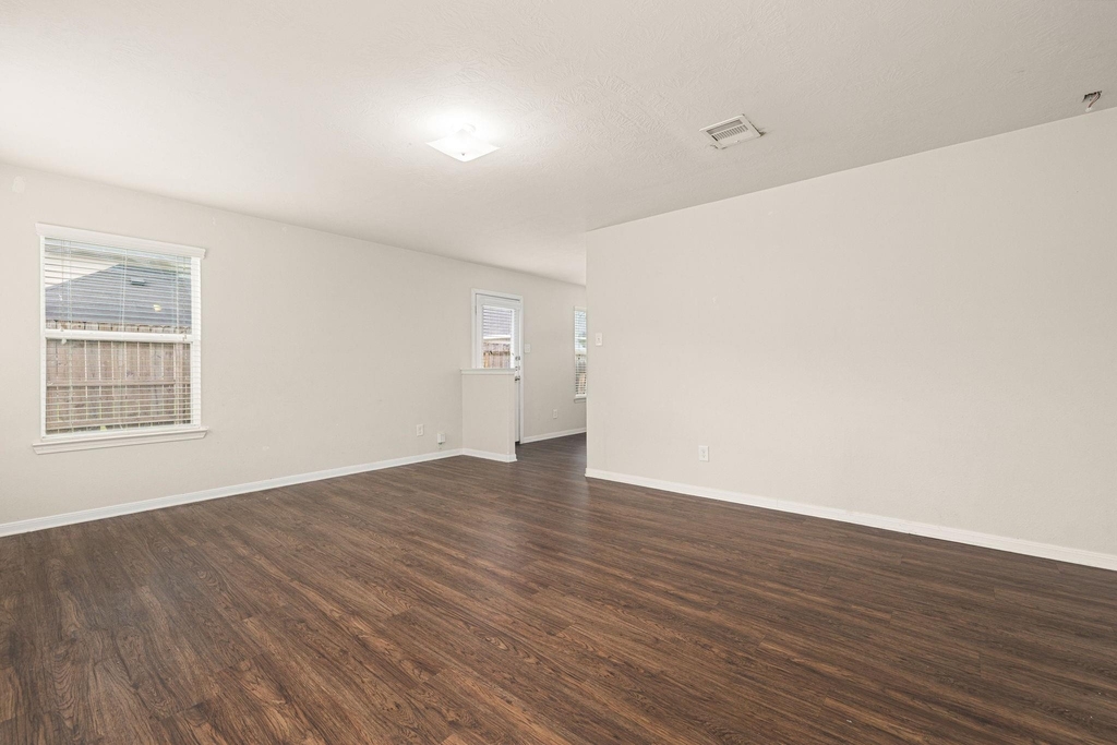 21415 Partha Way - Photo 15