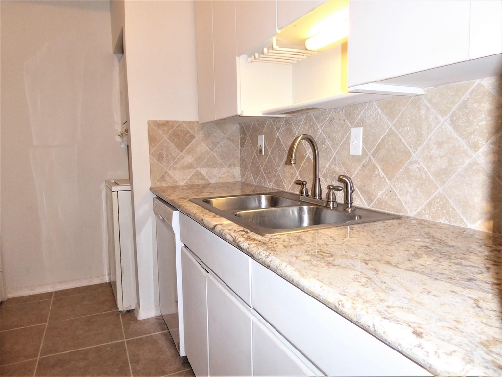 9707 Richmond Avenue - Photo 5