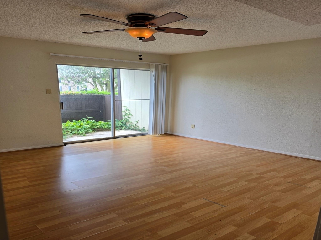 1500 Bay Area Boulevard - Photo 10