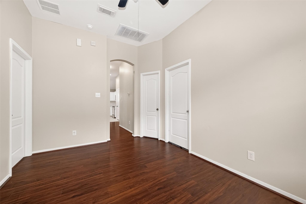16107 Hitching Post Court - Photo 26