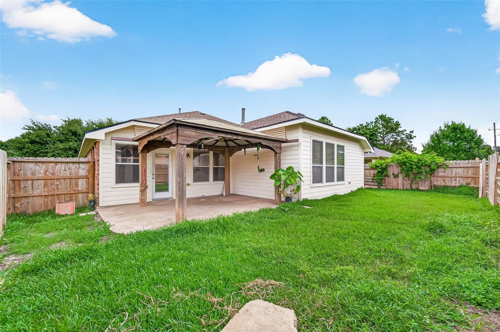16107 Hitching Post Court - Photo 47