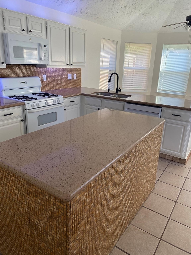2023 Havenhouse Drive - Photo 12