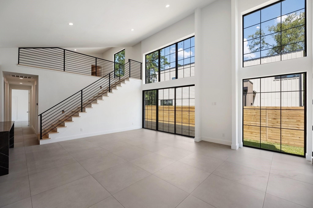 1502 Primrose Street - Photo 9
