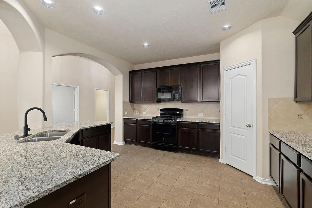 16007 David Hill Lane - Photo 8