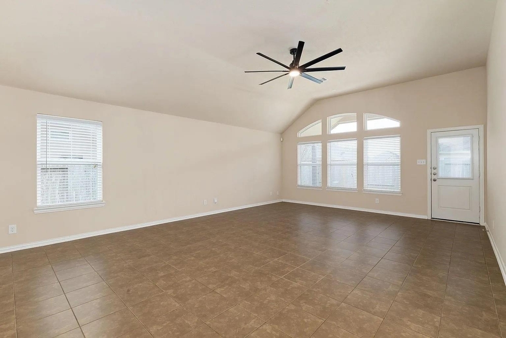 16007 David Hill Lane - Photo 9