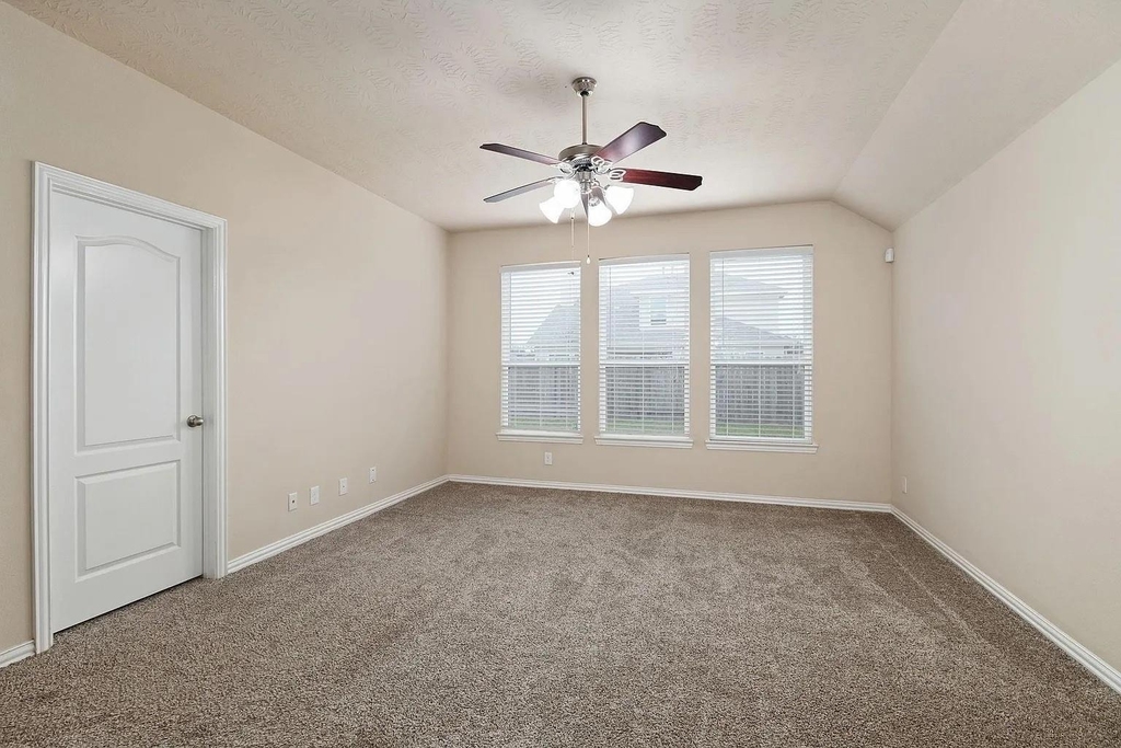 16007 David Hill Lane - Photo 18