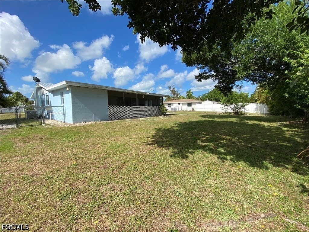 11310 Linda Loma Drive - Photo 17