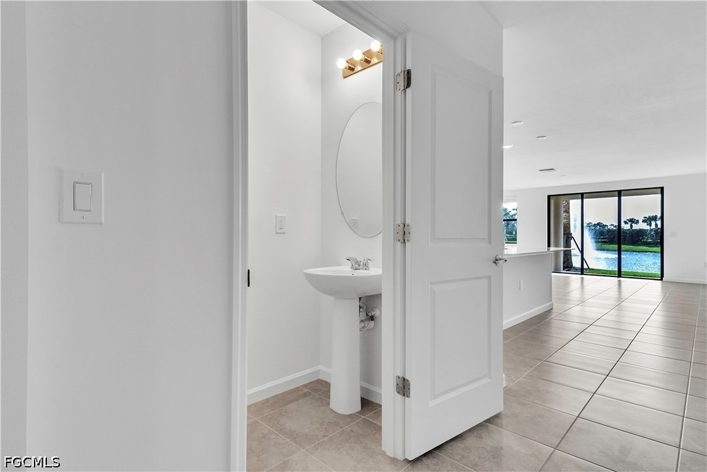 1424 Weeping Willow Court - Photo 2