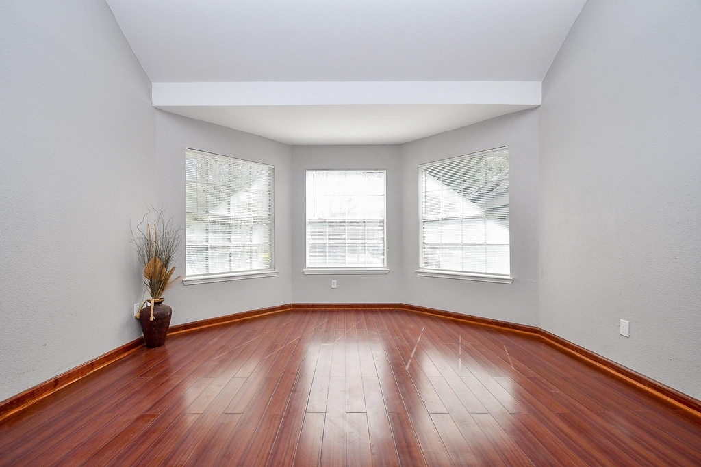 11414 Chariot Drive - Photo 23