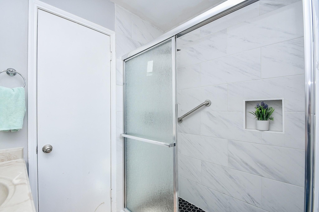 11414 Chariot Drive - Photo 13