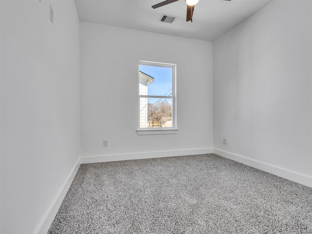5130 Clover Street - Photo 8