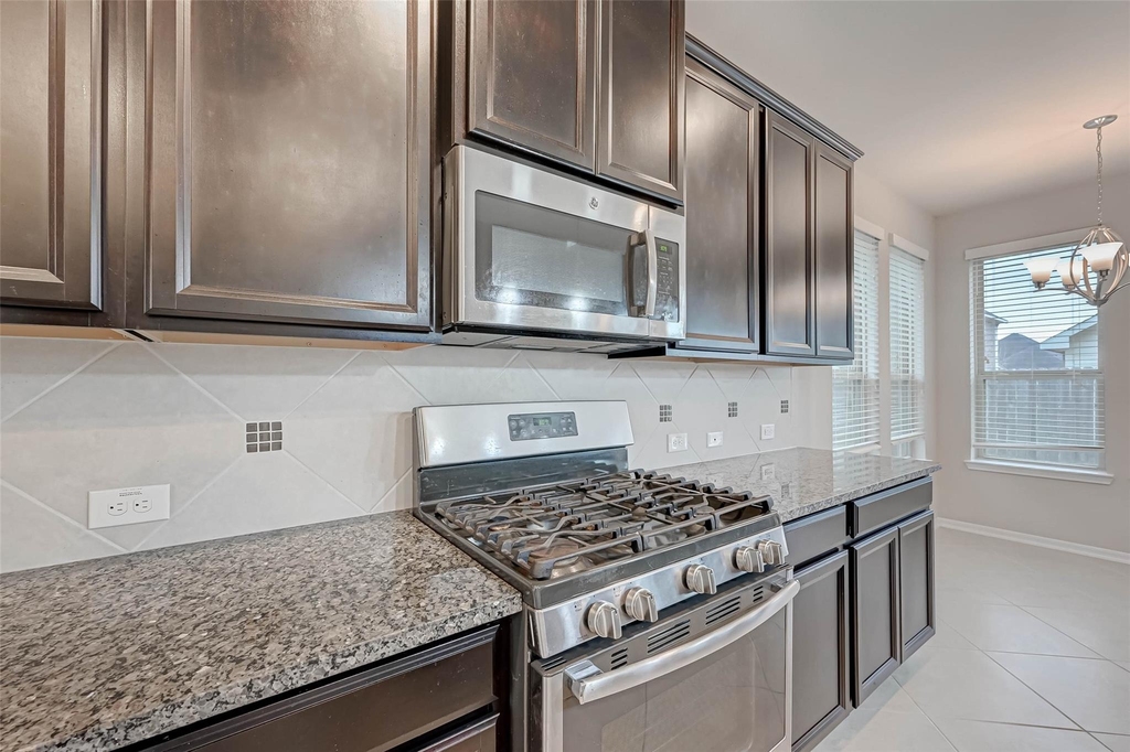 2111 Post Oak Court - Photo 11